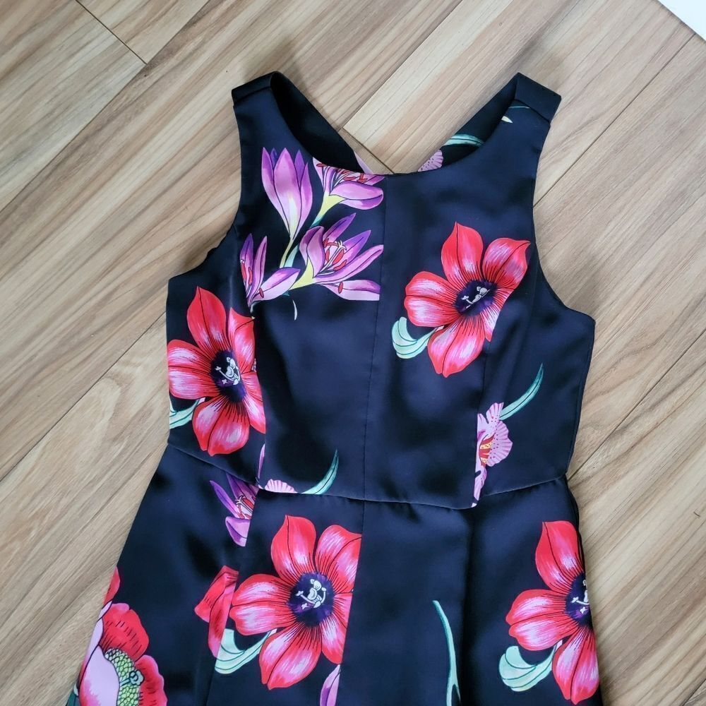 Ann Taylor Poppy Floral High Neck Criss Cross Back Midi Dress in Black - Picture 4 of 12